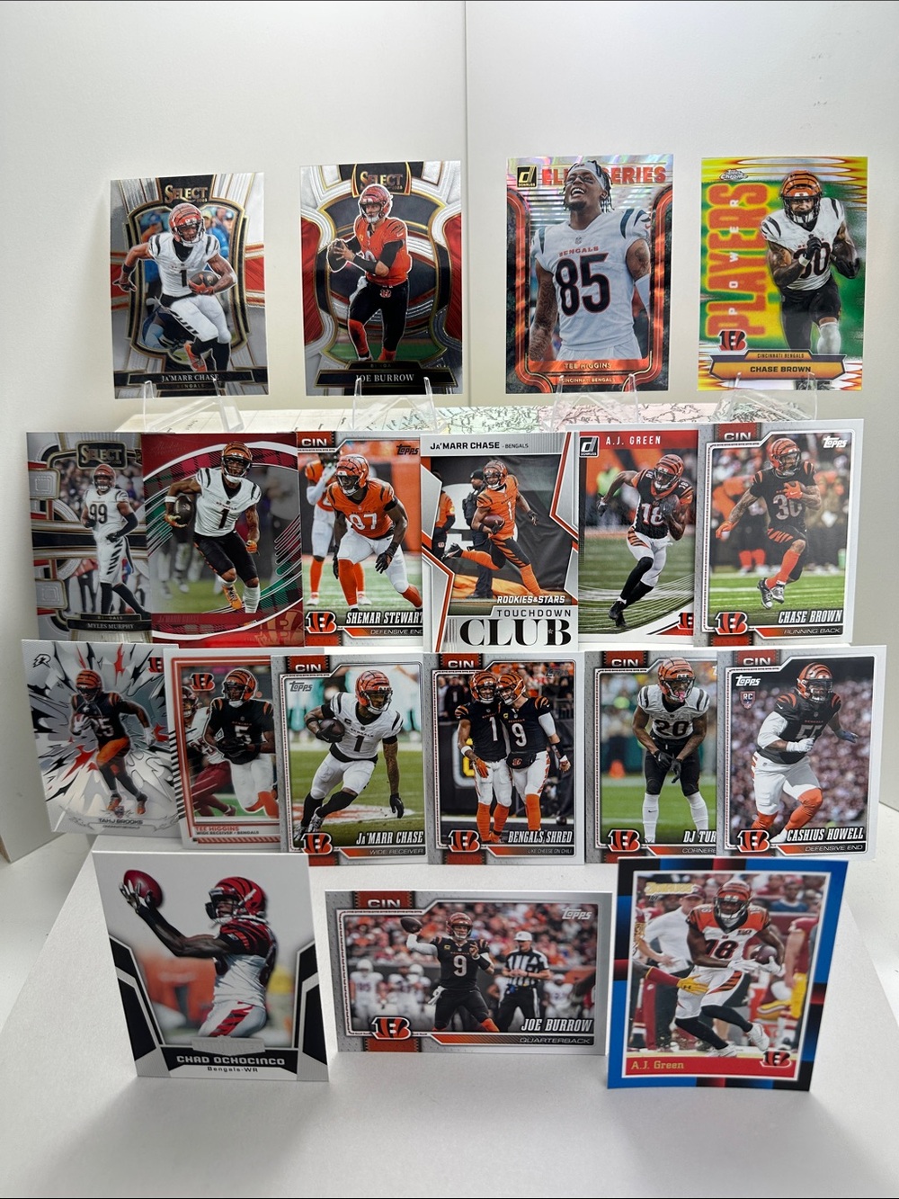 Joe Burrow/Ja’Marr Chase Bengals lot of 19 w/ Tee Higgins/AJ Green/Ochocinco